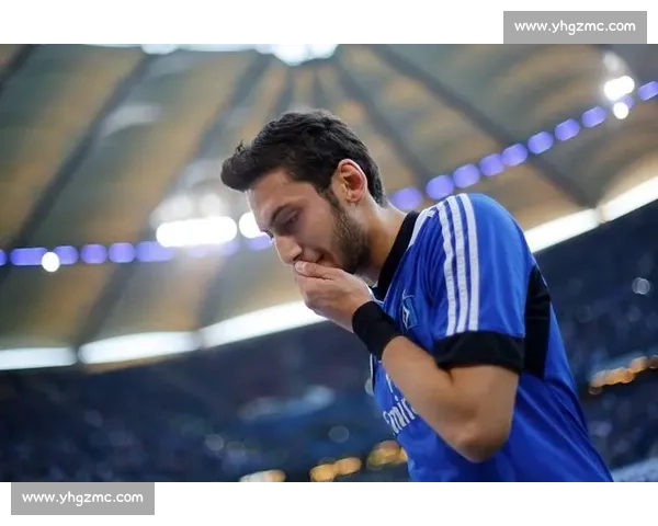 恰尔汗奥卢妻子发声：忠诚背后的利益博弈