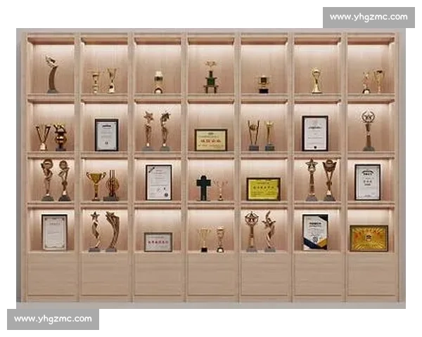 一场奖杯的“变形记”：从赛场到展柜的华丽转身