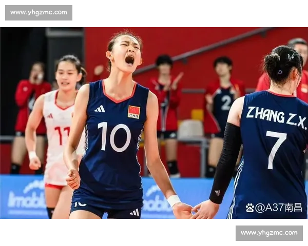 看哭了！女排姑娘们的拼搏瞬间让人动容！